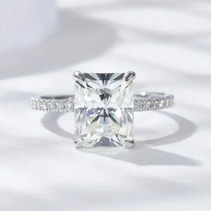 NEW Classic Radiant Cut Sparkling Statement Ring
